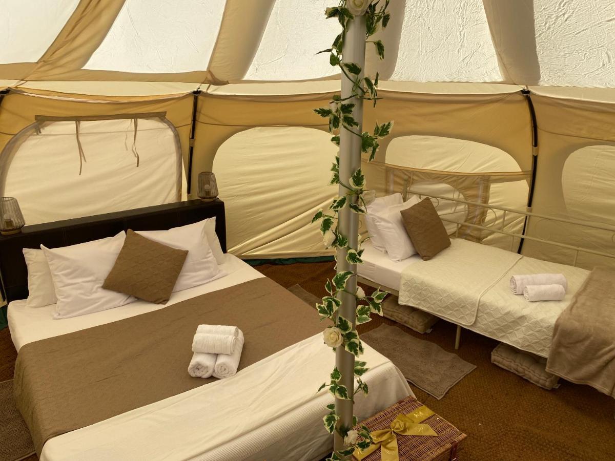 Fonclaire Holidays Glamping 'Luxury Camping' Blond エクステリア 写真